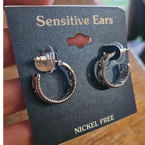 NWT! Sensitive Ears Small Silver-Tone Open Filligree Style Hoop Earrings